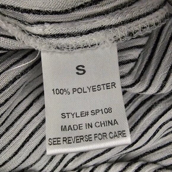 Audrey 3 Plus 1 Deep V Neck Tie Front Cut out Flutter Sleeve Wide Leg Jumpsuit - Picture 4 of 9